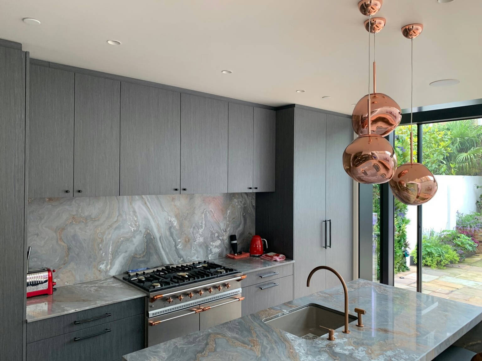 IDYLIUM TABLA PALISSANDRO BLUETTE BLUE HONED | Galería Viterra